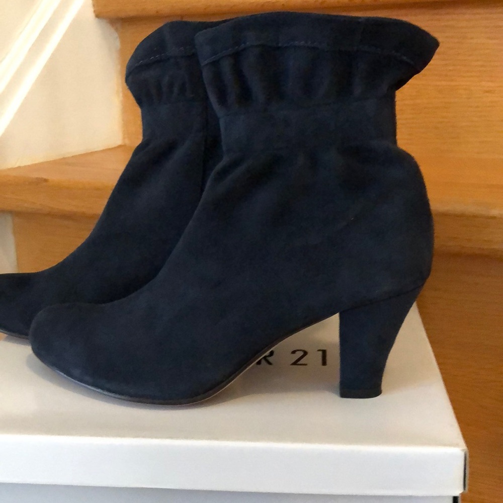 Bacarolle suede boots size 38.5